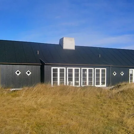 Four-bedroom Holiday Sonderhede 09